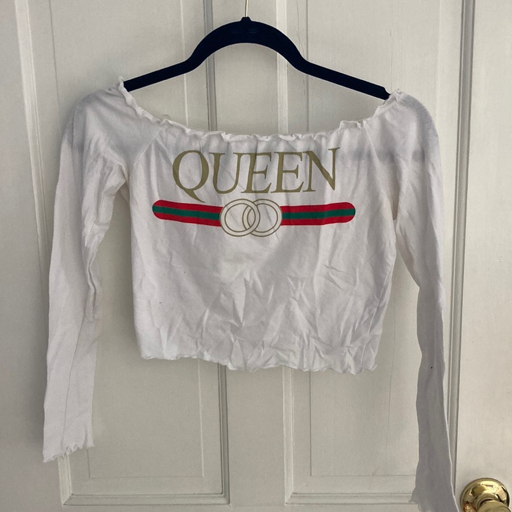 Open shoulder long-sleeve crop top
